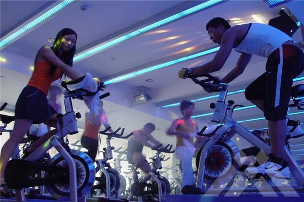 18般便捷式娱乐健身房